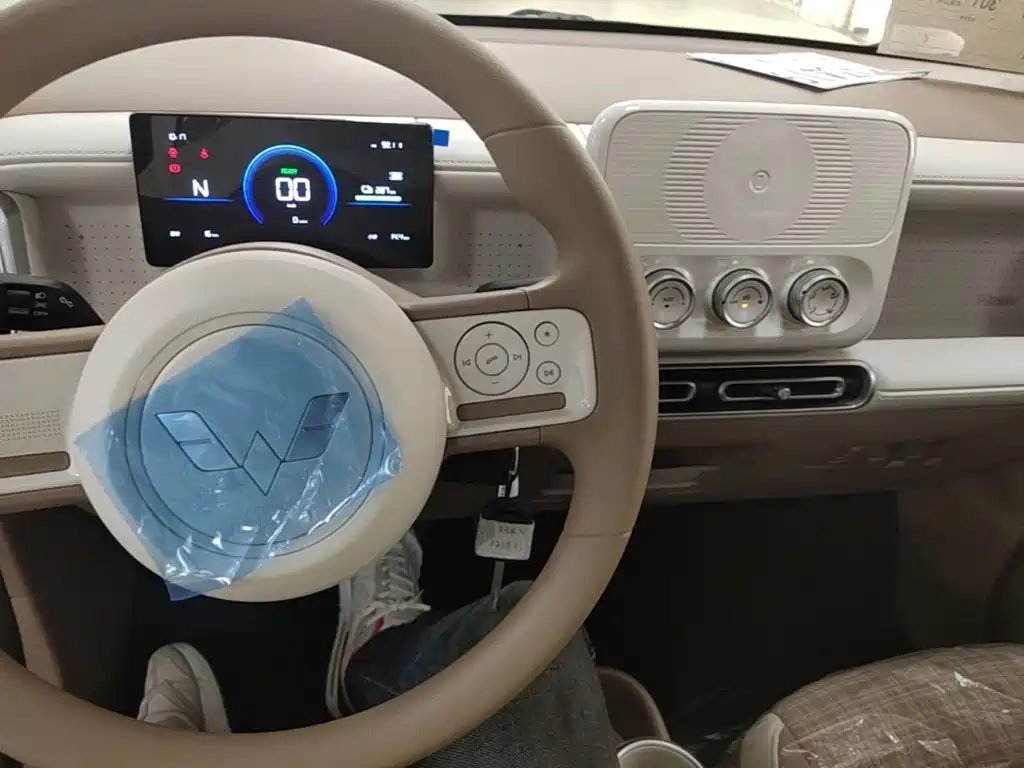 Wuling Motors Hongguang MINIEV 2026 2025 Premium Edition