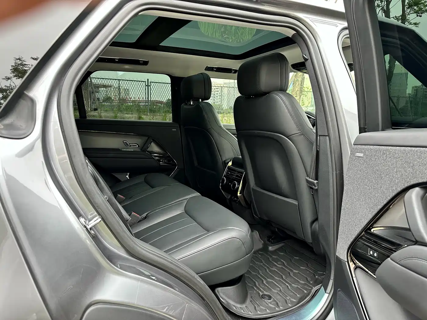 Land Rover Range Rover Sport 2024 400PS Dynamic HSE фото 22