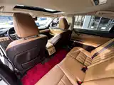 Photo 10 - Lexus ES