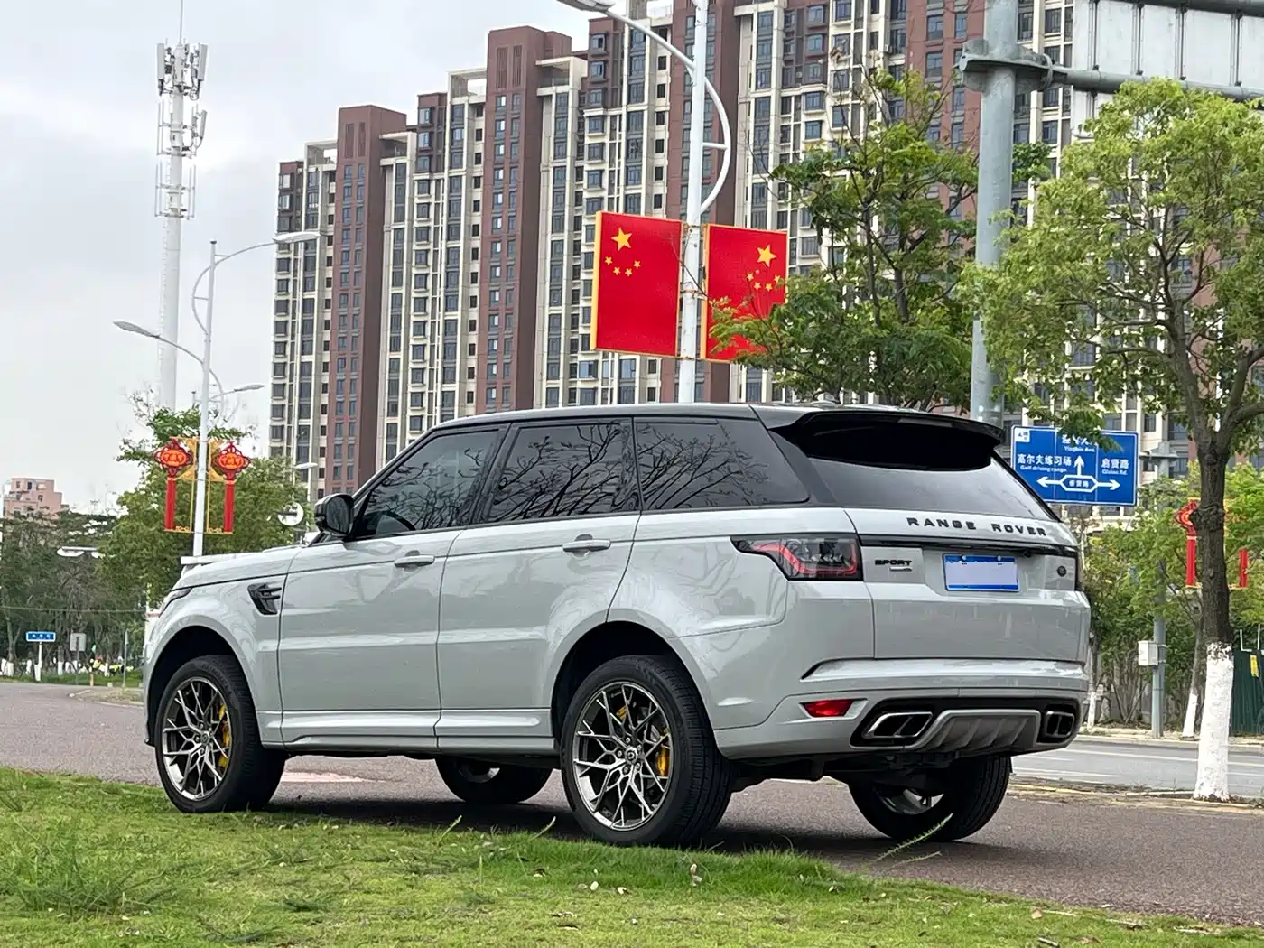 Land Rover Range Rover Sport фото 9