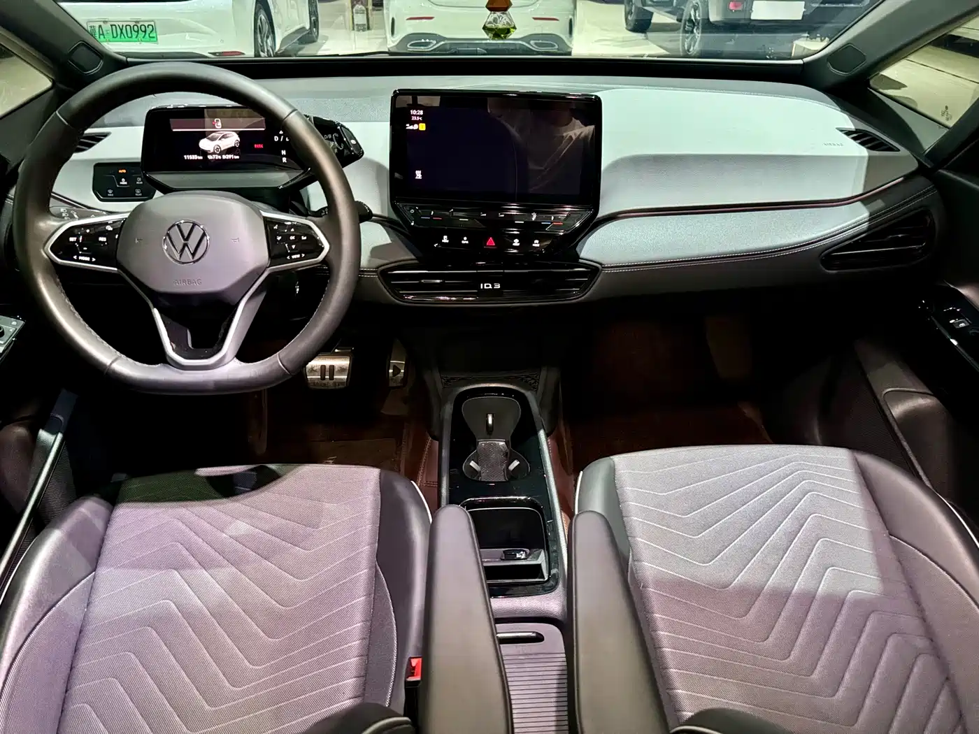 Volkswagen ID.3 2024 Outstanding Edition фото 11