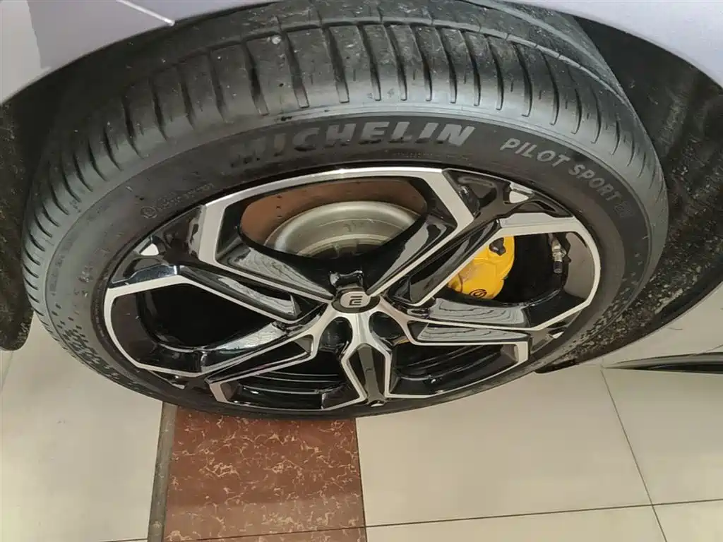 Xiaomi Auto Xiaomi SU7 2024 RWD Ultra Long Range Advanced Smart Driving Pro Edition фото 23