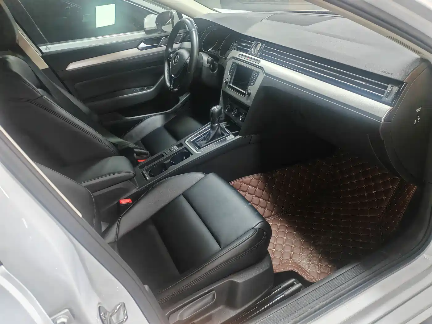 Volkswagen Weilan 2016 380TSI 2WD Comfort Edition фото 8