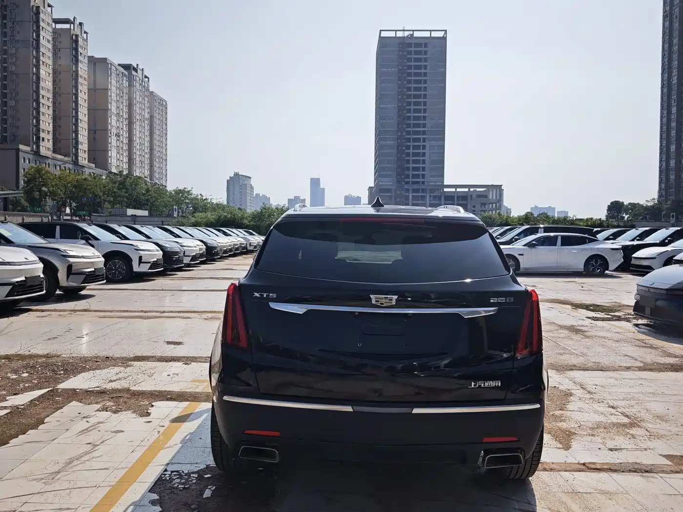 Фото 10 - Cadillac XT5