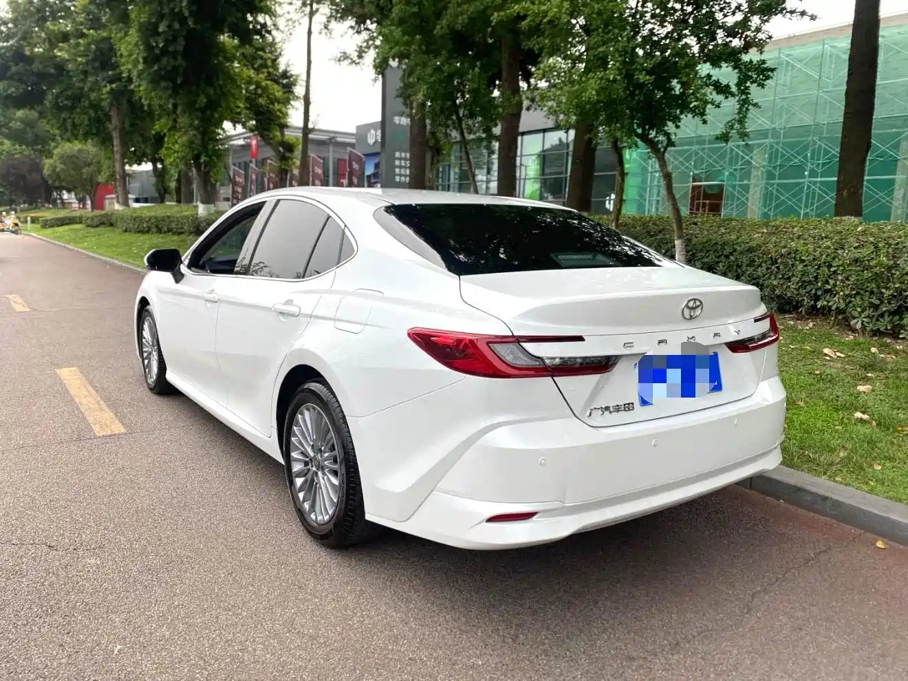 Toyota Camry 2025 2026 2.0E Elite Edition