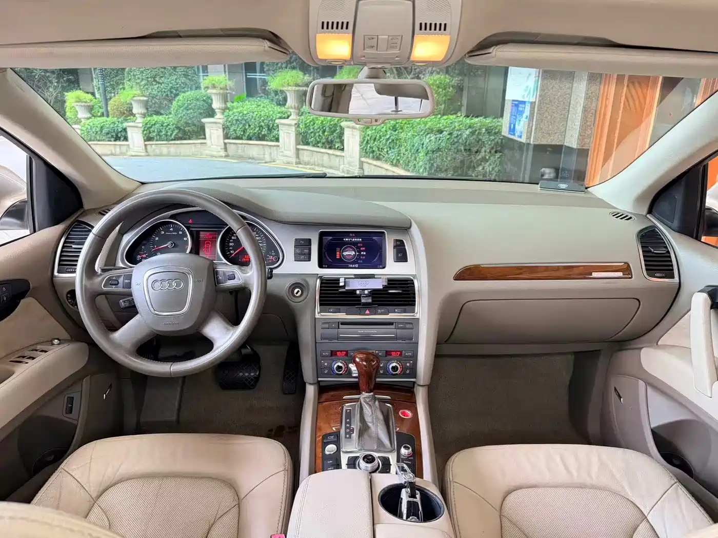 Audi Q7 2010 2011 3.0 TFSI Comfort (200kW)