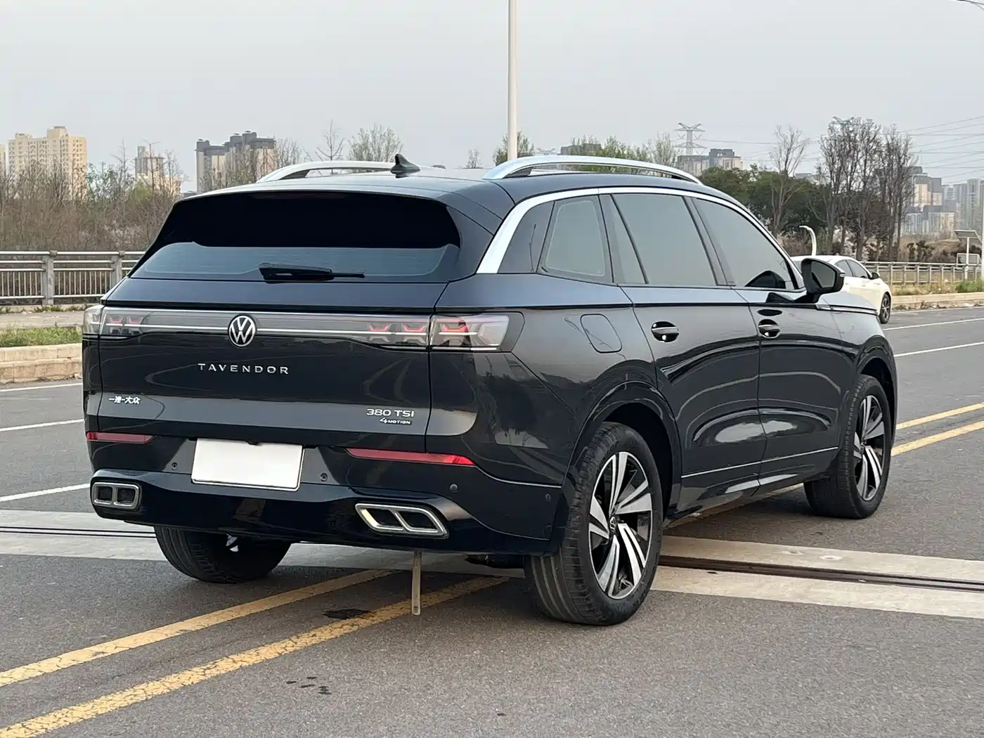 Volkswagen Talagon 2024 380TSI 4WD R-Line Touring фото 8