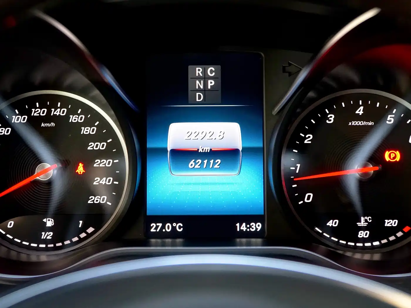 MERCEDES-BENZ V CLASS