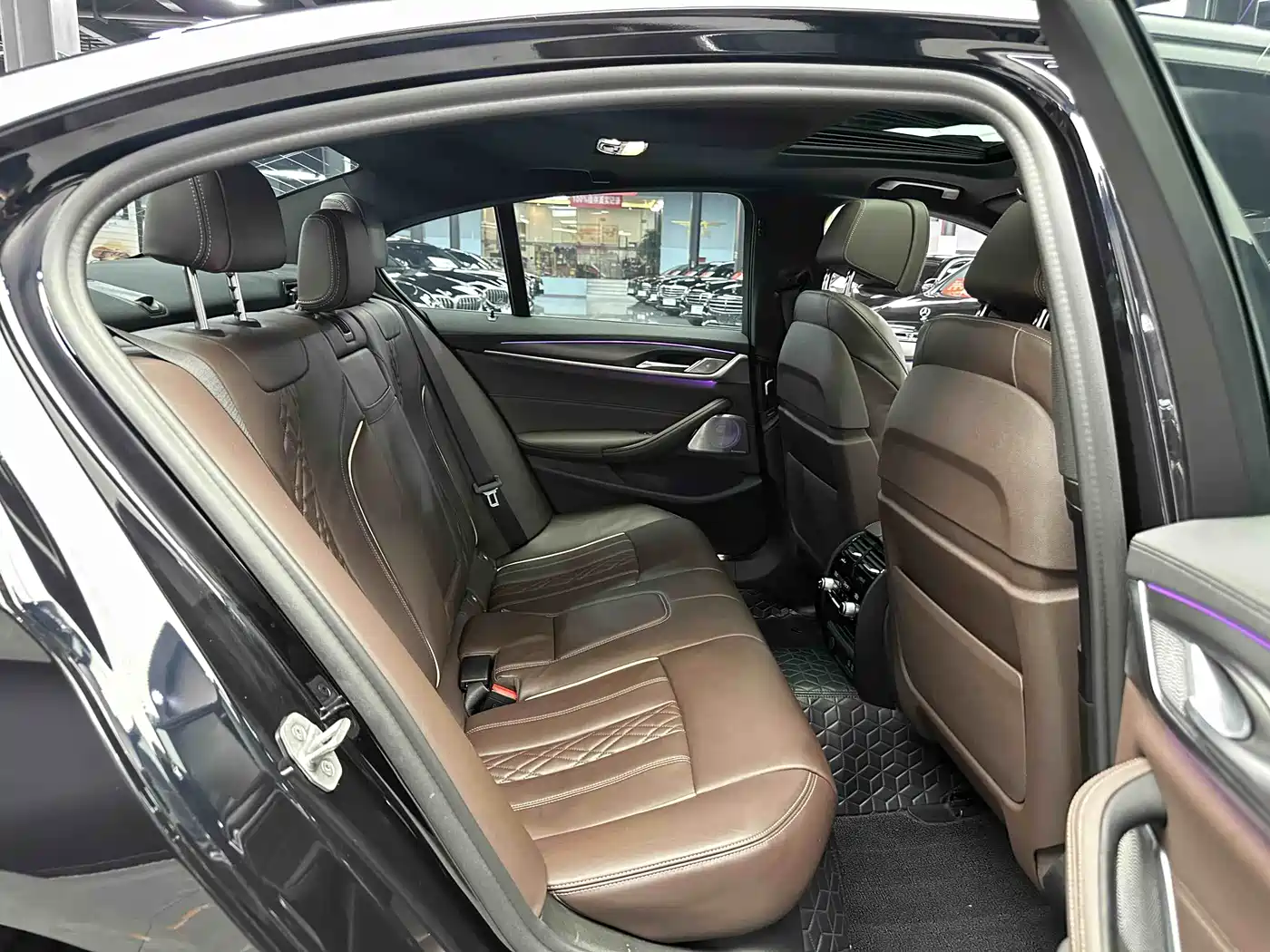 BMW 5 Series (Import) 2021 Facelift 540i Style Edition M Sport Package фото 8