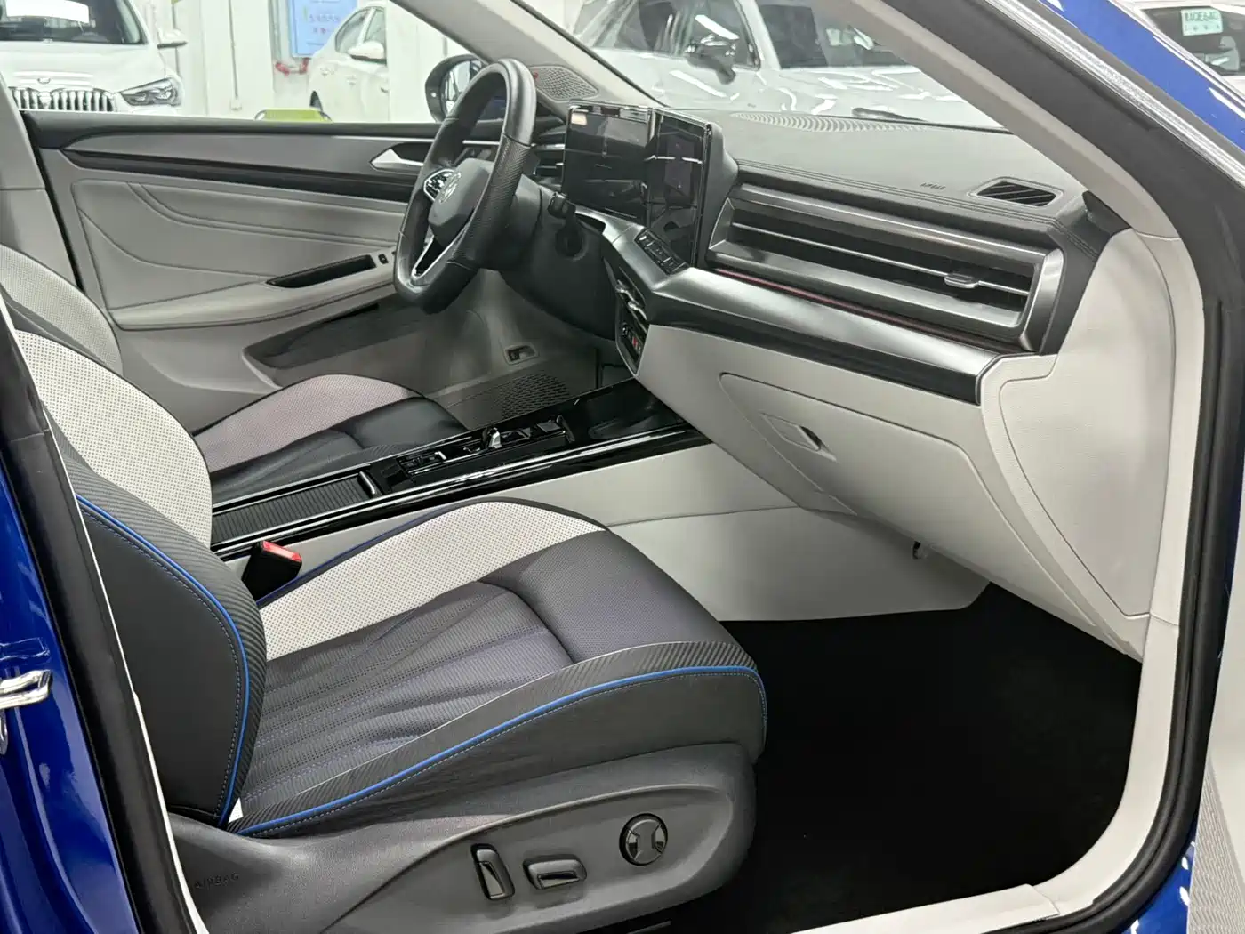 Volkswagen Lamando 2022 Lamando L 280TSI DSG Ultra Spicy Flagship фото 19