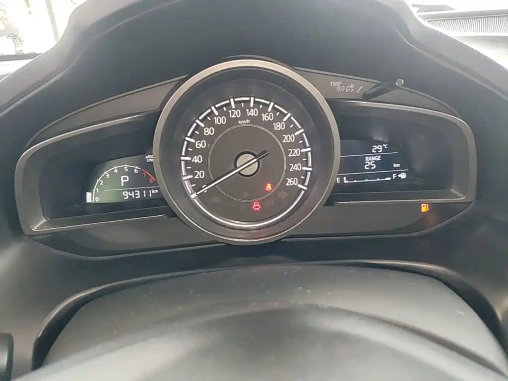 Фото 5 - Mazda Mazda 3
