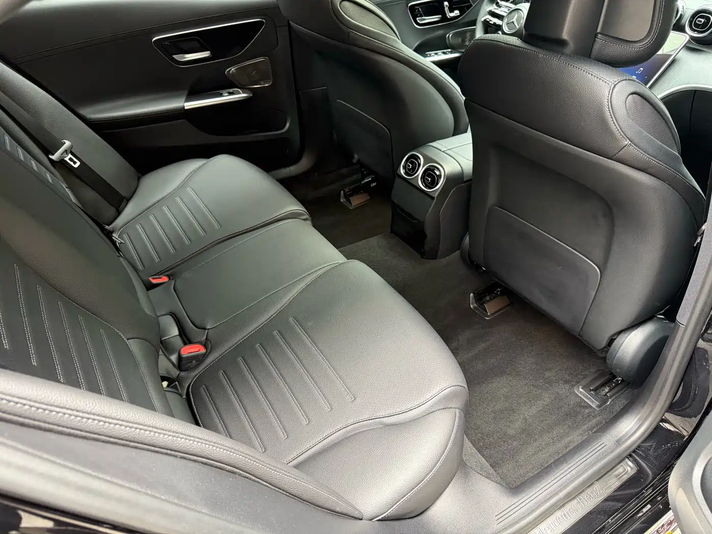Mercedes-Benz C-Class 2022 Facelift C 200 L Sport фото 16