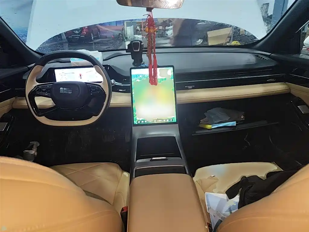 Geely Galaxy Galaxy L6 2024 125km PLUS Soaring Dragon Edition фото 10