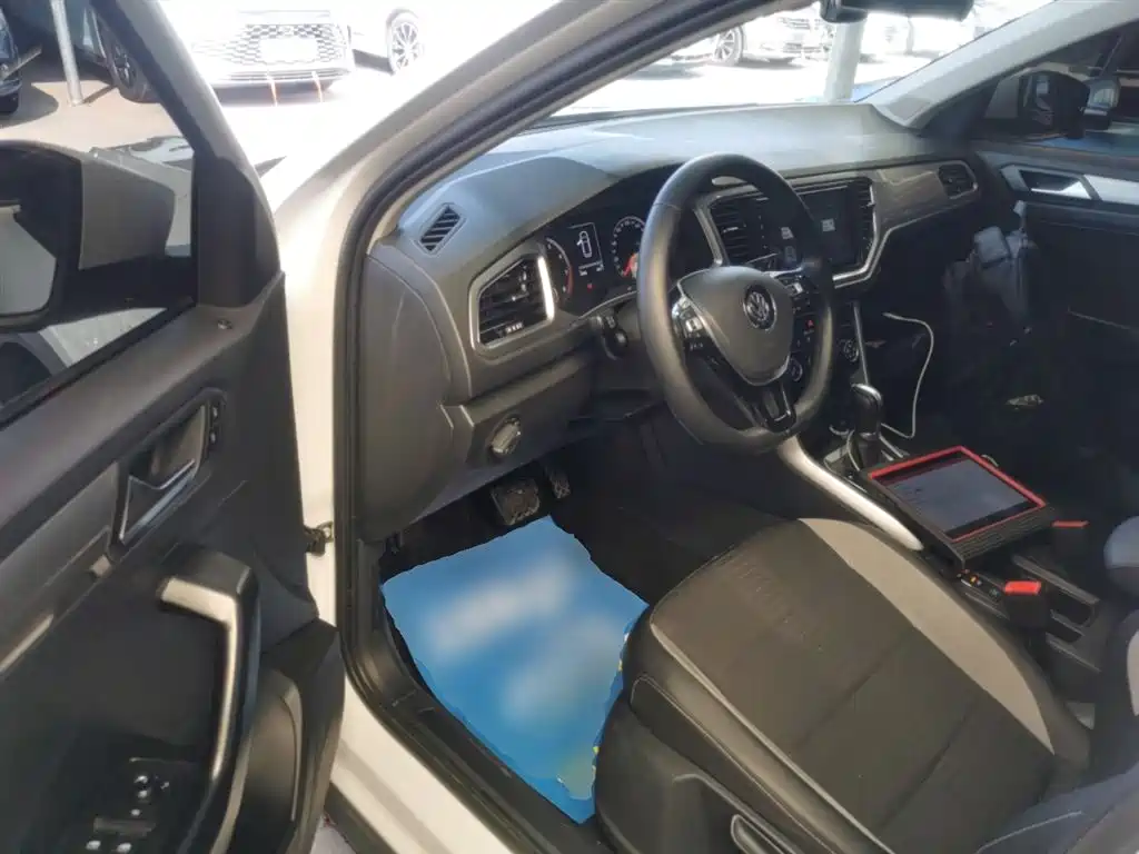Volkswagen T-ROC 2018 230TSI DSG 2WD Progressive China V фото 15