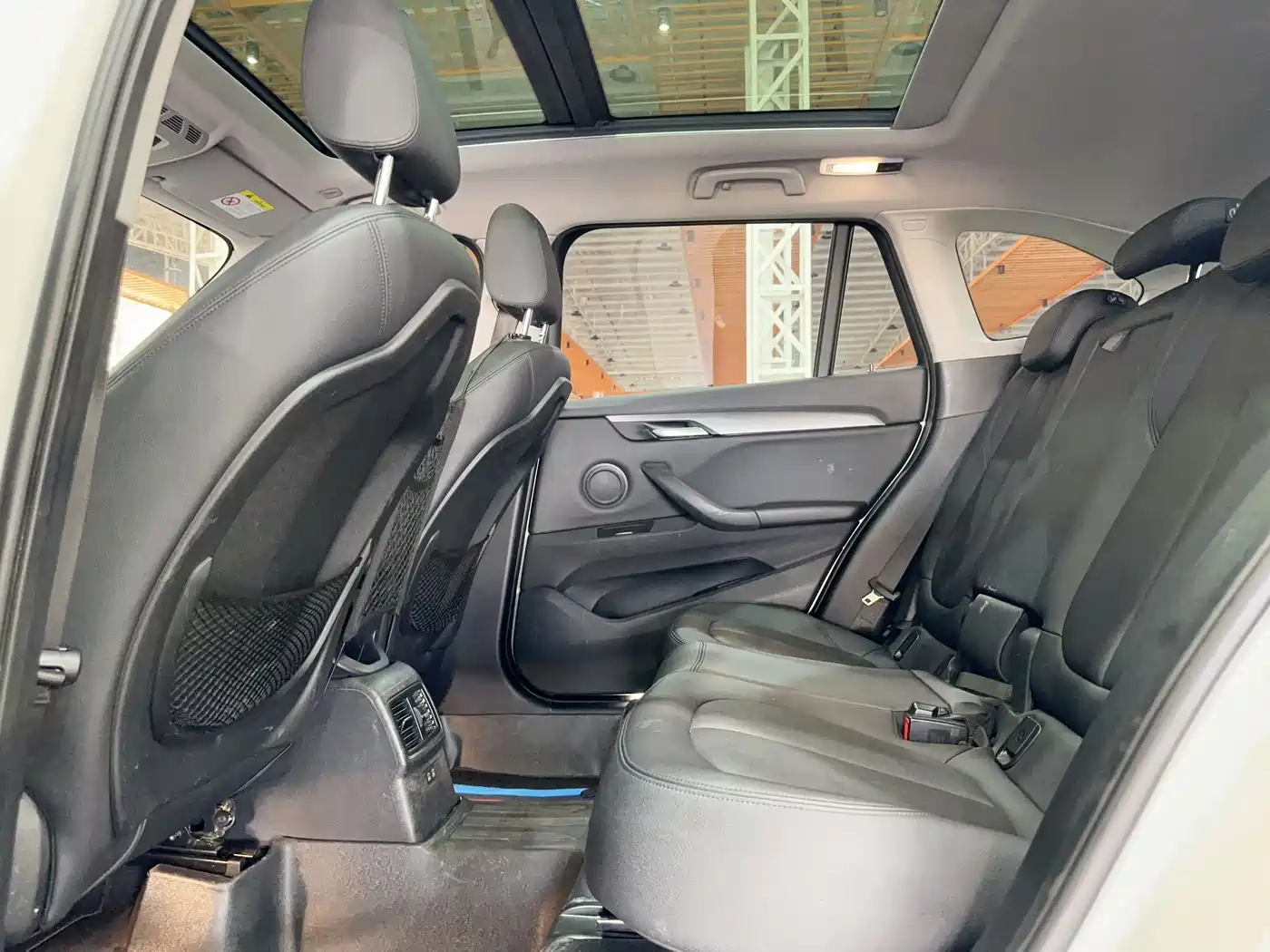BMW X1 2019 sDrive18Li Fashion Model фото 11