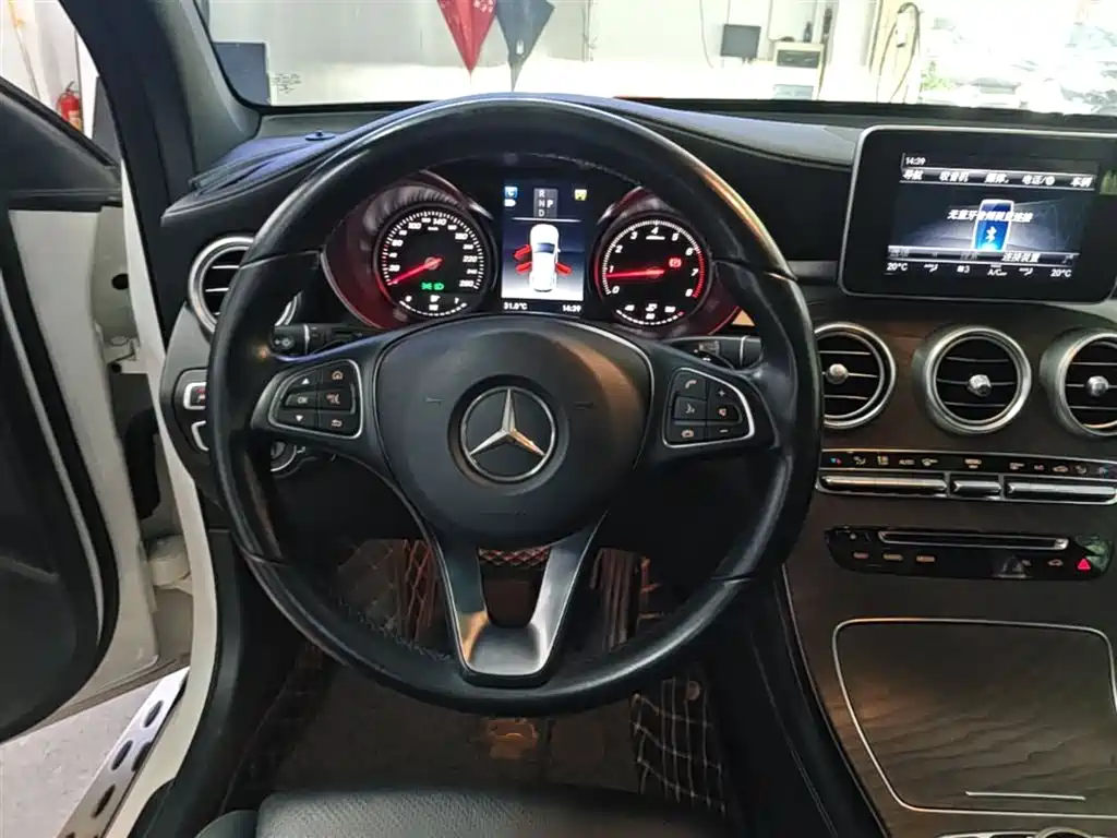 Mercedes-Benz GLC 2018 Facelift GLC 300 4MATIC Dynamic фото 11