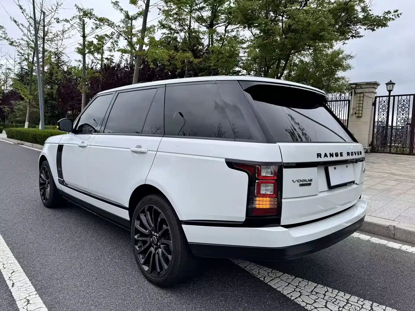 Land Rover Range Rover 2016 3.0 SC V6 Vogue LWB фото 4