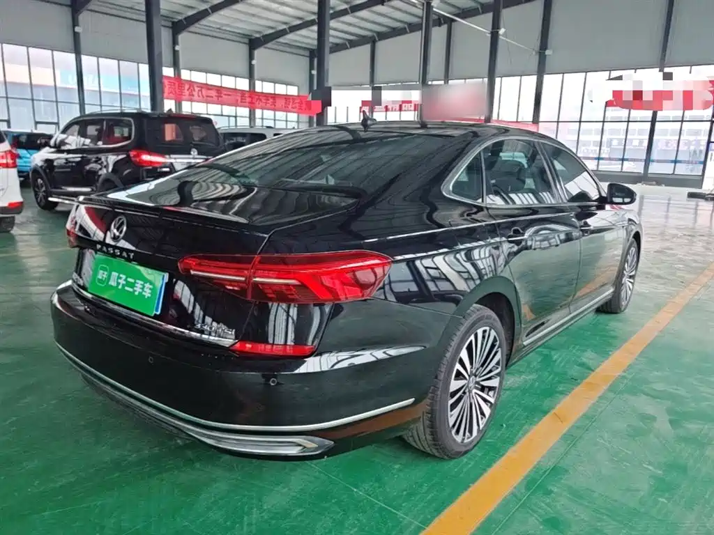 Volkswagen Passat 2020 Facelift 330TSI Luxury China VI фото 7