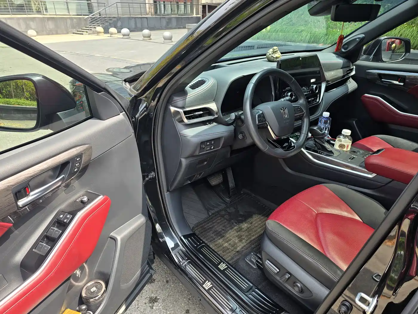 TOYOTA CROWN LUFANG