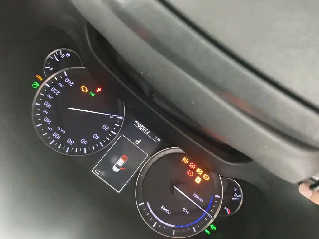 Фото 3 - Lexus RX