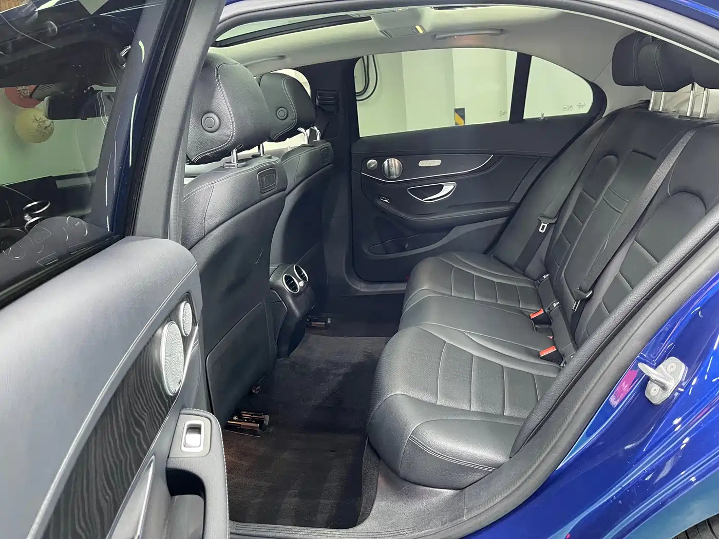 Mercedes-Benz C-Class 2016 C 200 L Sport фото 9