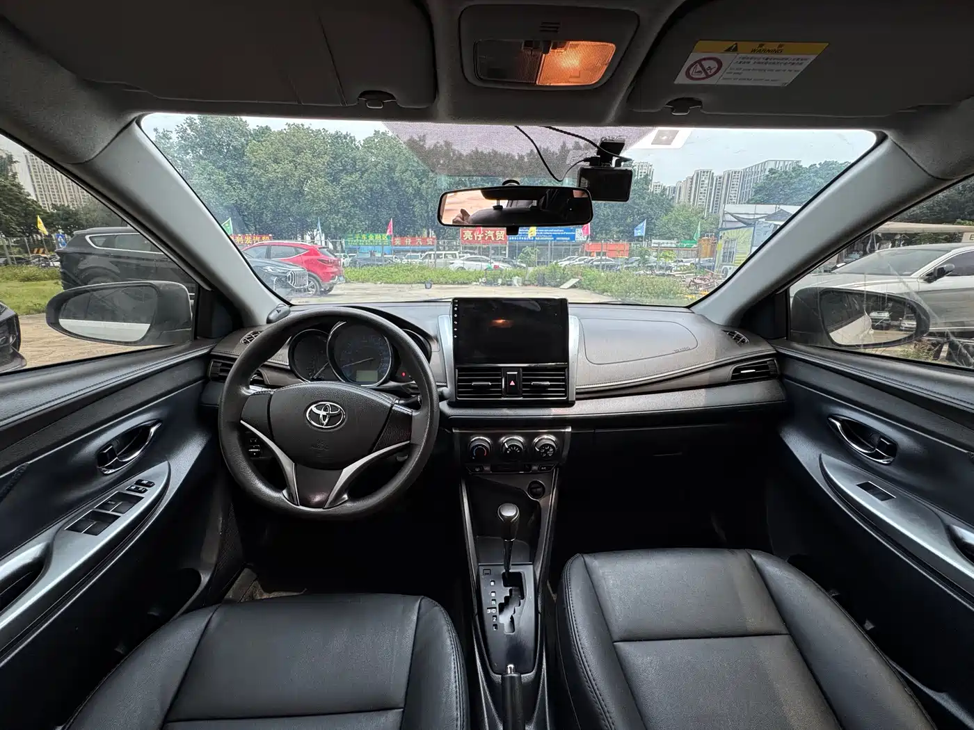Toyota YARiS L Zhi Xuan 2015 1.5E Auto Charming Edition фото 6