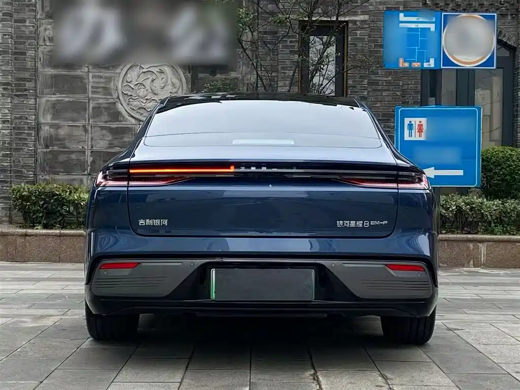 Geely Galaxy Galaxy Xingyao 8 2025 130km EM-P Starship Edition фото 6