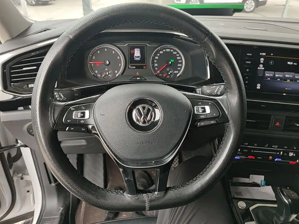 Volkswagen Tayron 2020 330TSI 2WD Luxury Smart Edition фото 11
