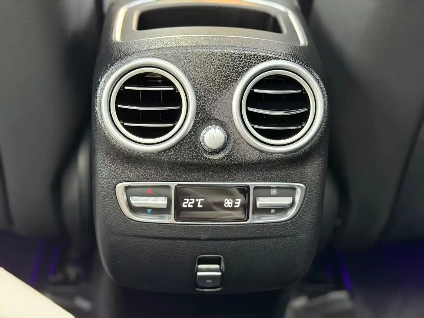 Mercedes-Benz GLC 2022 Model GLC 260 L 4MATIC Luxury Edition фото 13