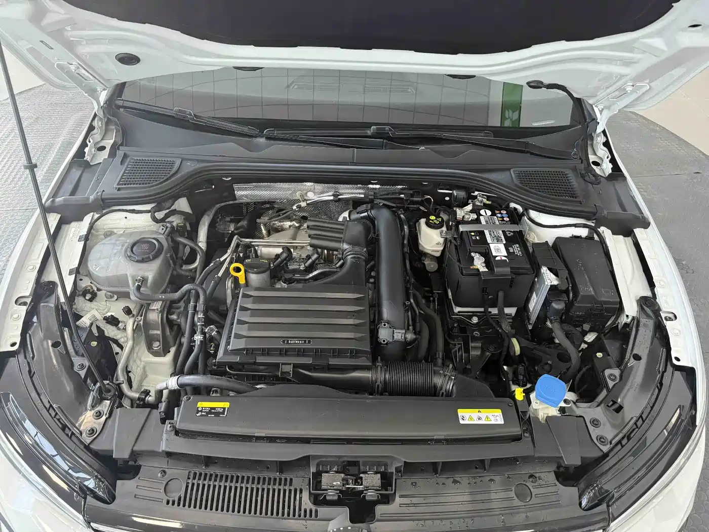 Volkswagen Golf 2023 280TSI DSG R-Line Lite фото 20
