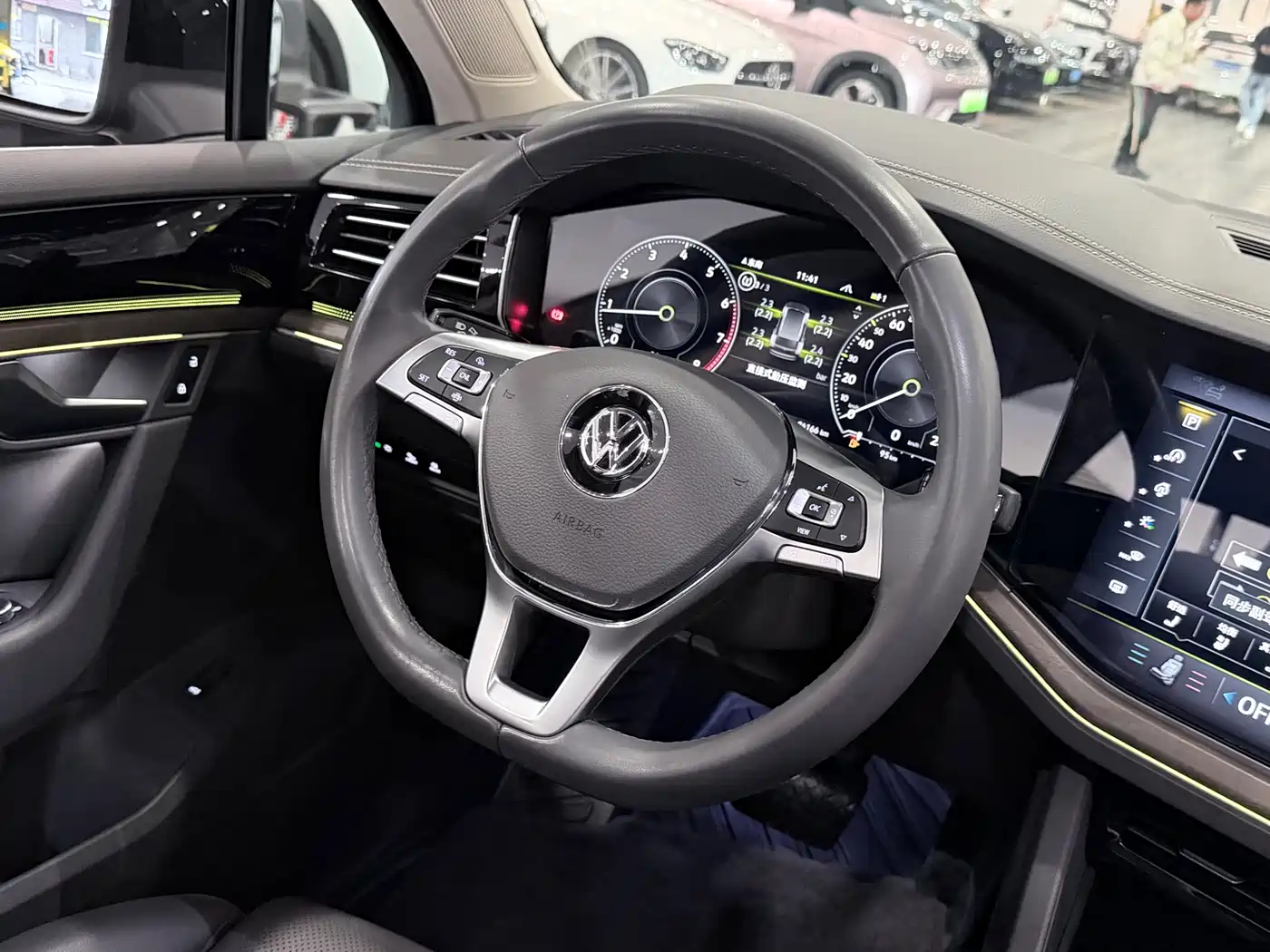 Volkswagen Touareg 2020 2.0TSI Rui Shang Edition China VI фото 22