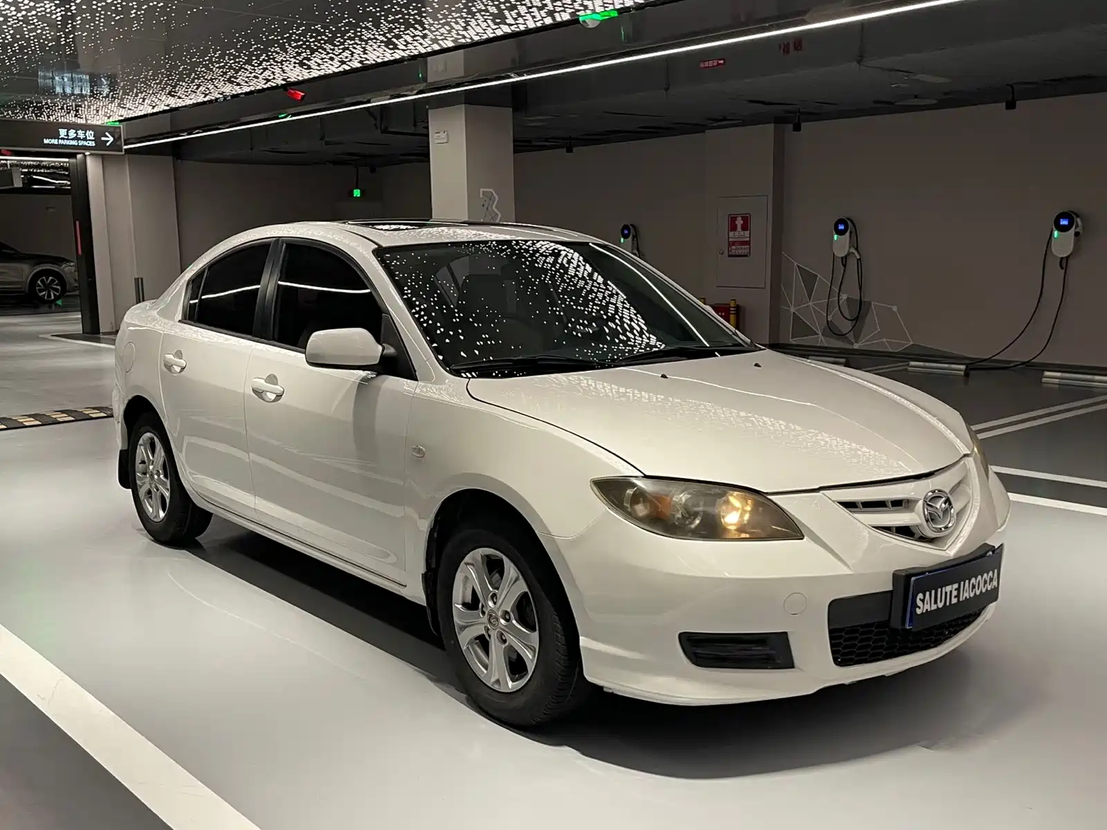 Фото 4 - Mazda 3