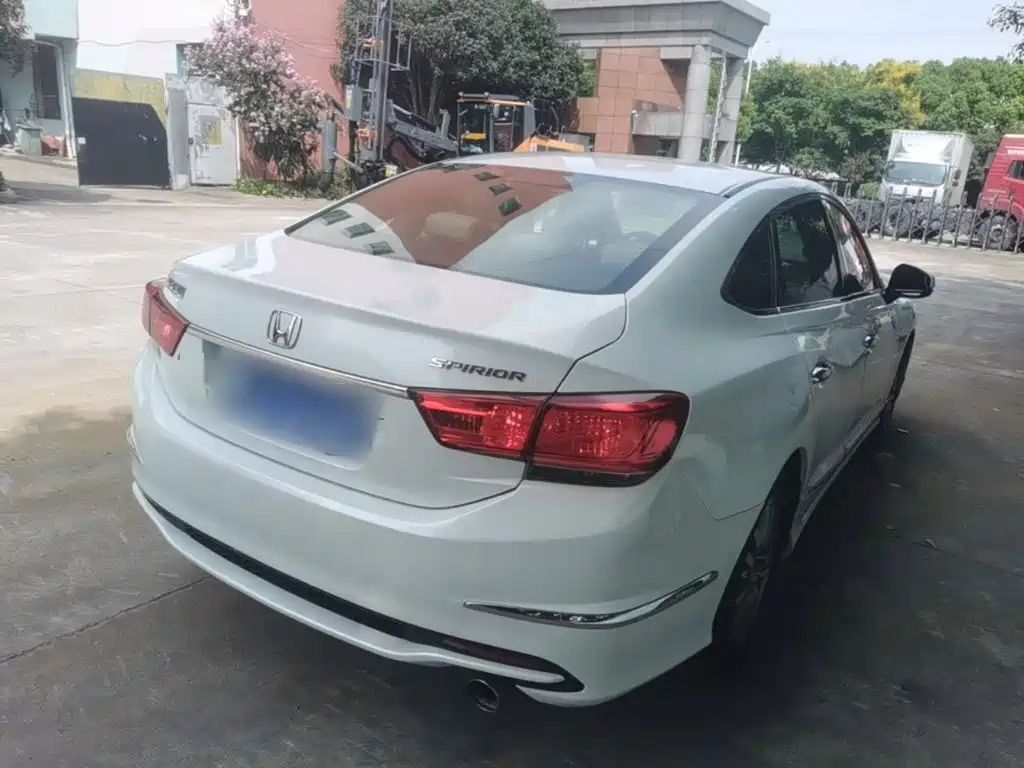 Honda Spirior 2015 2015 2.0L Premium Edition