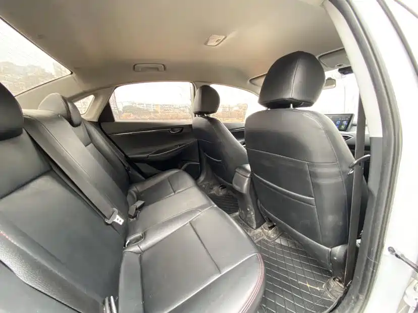 Hyundai Elantra 2020 1.6L Auto GL Pleasing Edition фото 12
