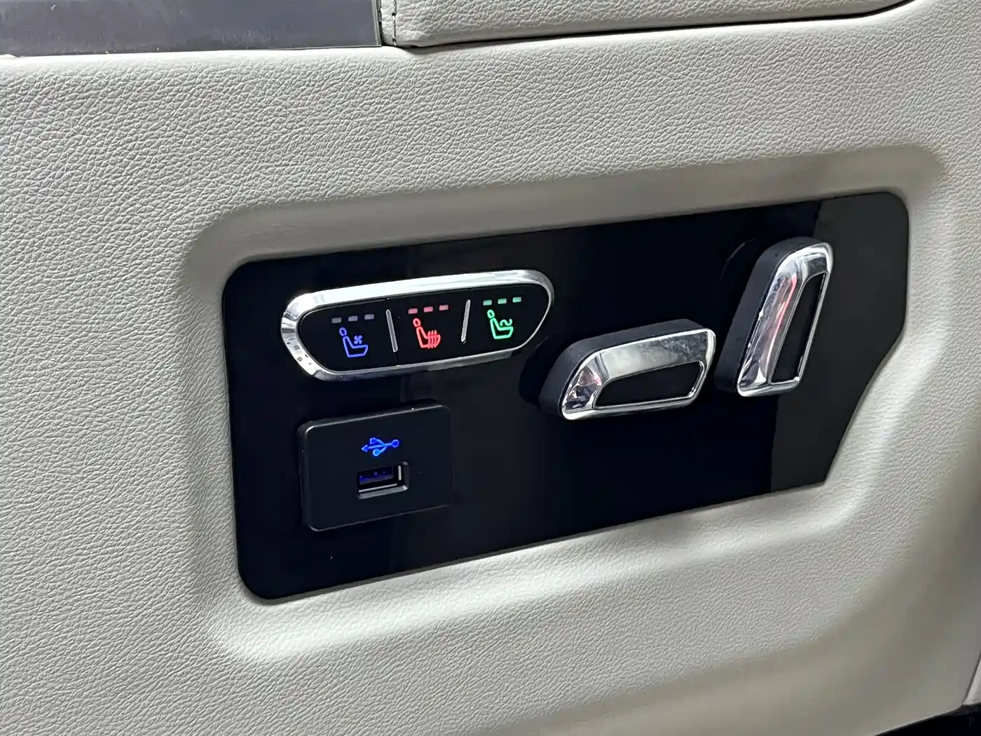 Buick GL8 2018 28T Comfort China VI фото 20
