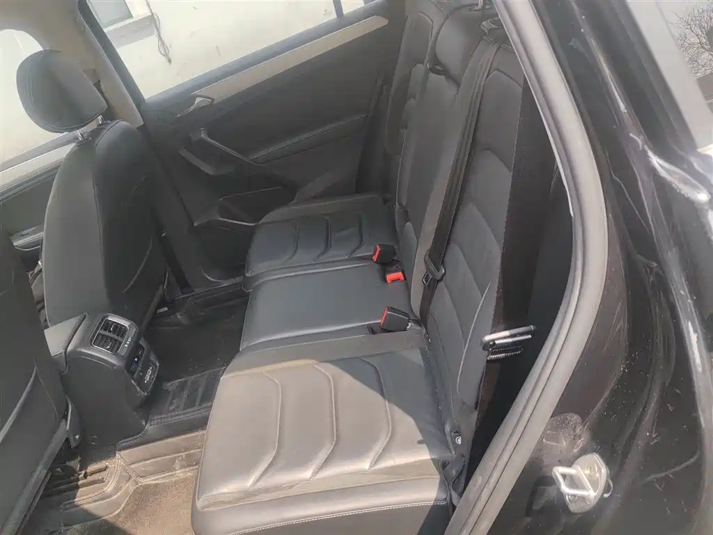 Volkswagen Tiguan L 2020 330TSI Auto 2WD Smart Luxury China VI фото 13