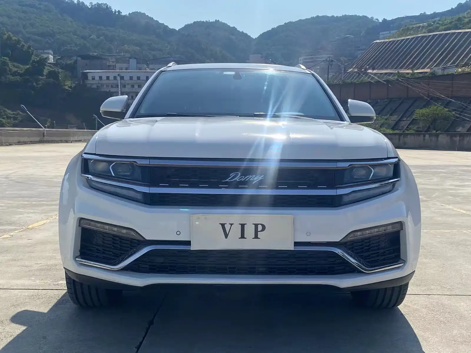 Фото 1 - Zotye X7