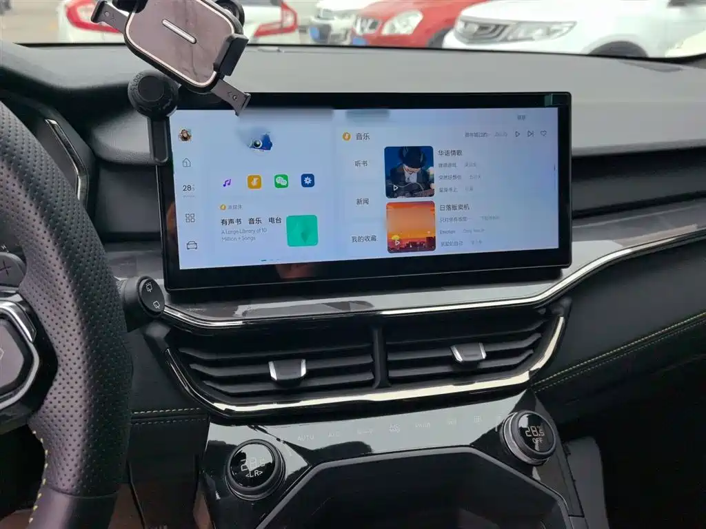 Lynk & Co 06 2023 Remix 1.5T Power Halo фото 7