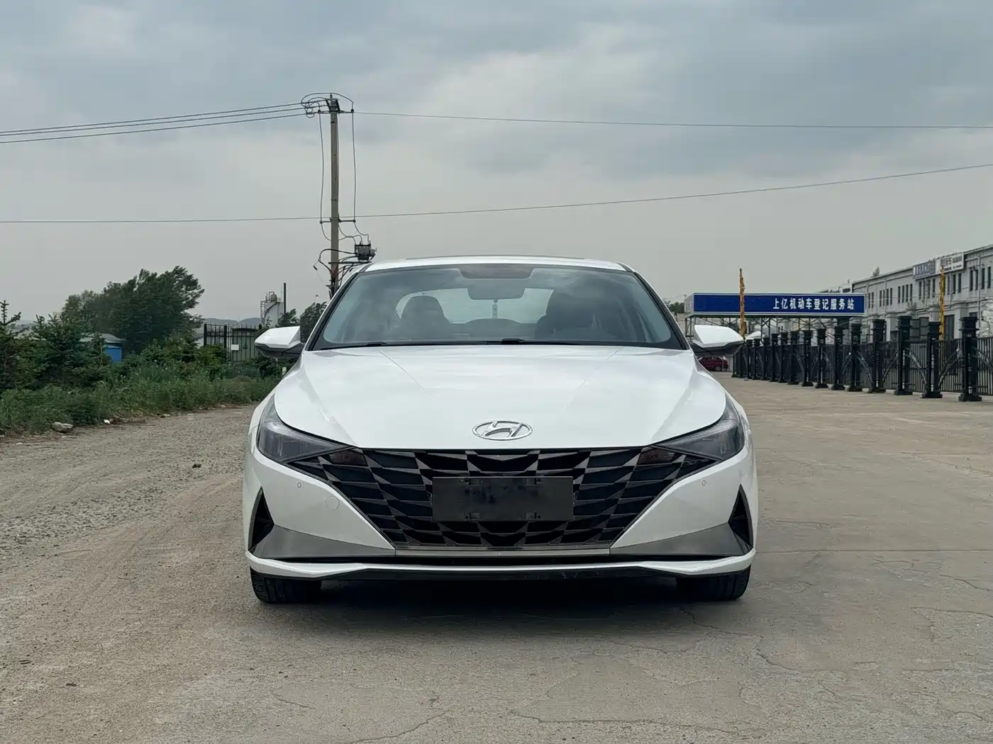 Hyundai Elantra 2022 1.5L CVT GLX Elite Edition фото 2