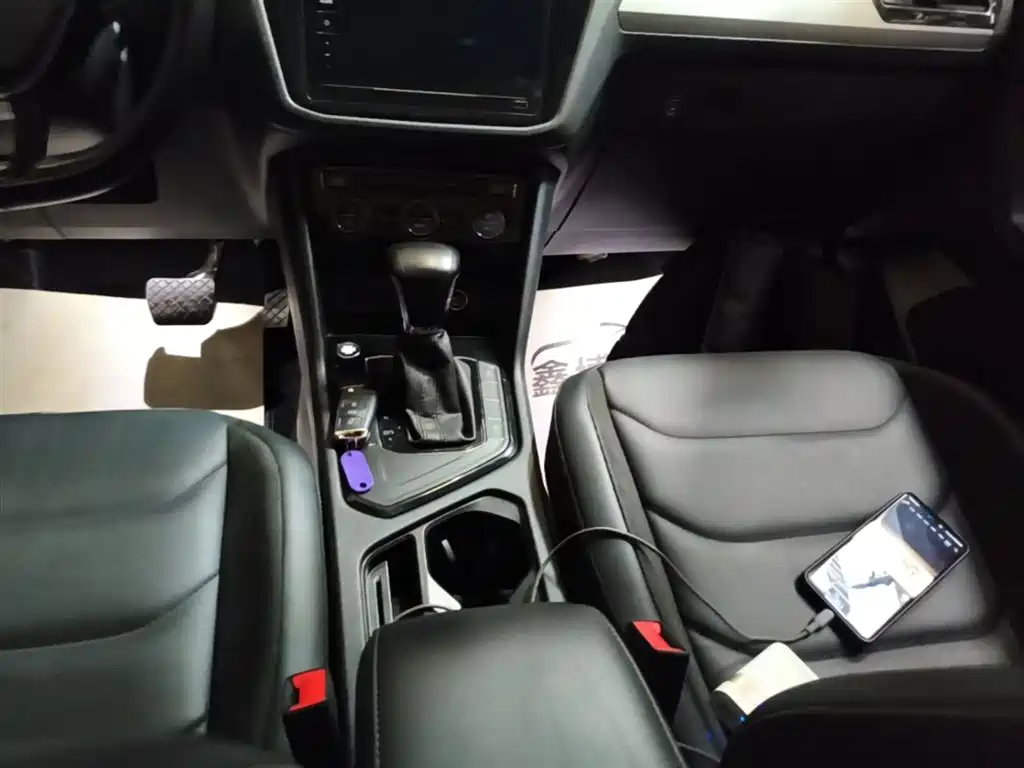 Volkswagen Tiguan L 2019 Facelift 330TSI Auto 2WD Panorama Comfort China VI фото 14