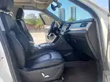 Фото 9 - Zotye X7