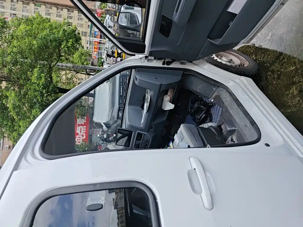 Wuling Motors Wuling Yangguang 2025 2025 400km Bus Comfort Edition
