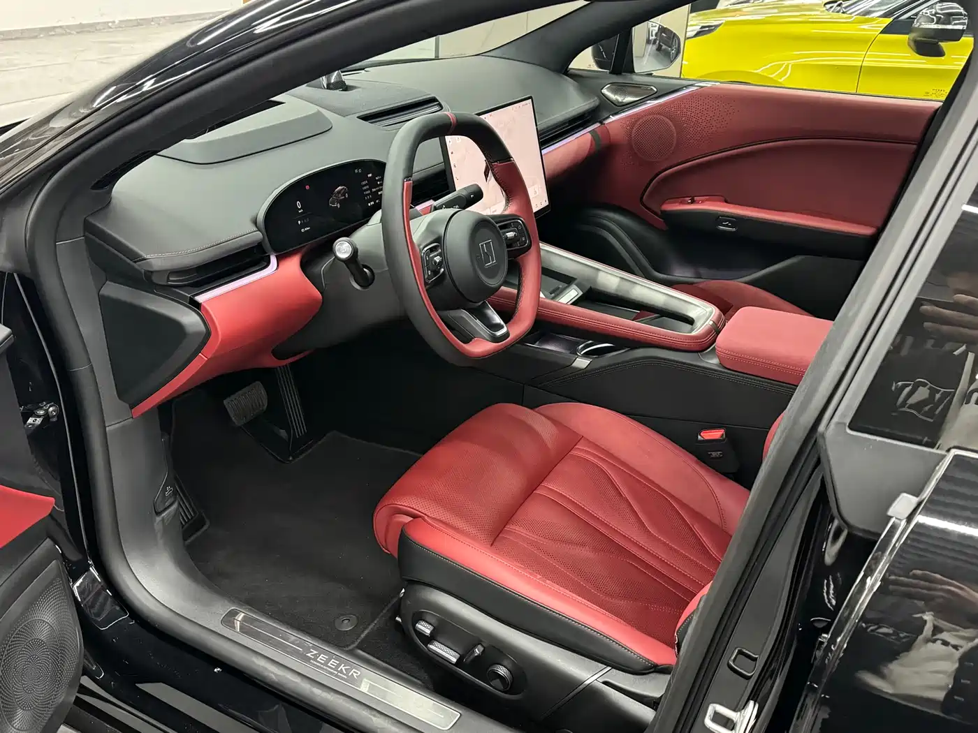 Zeekr 007 2025 RWD Smart Driving 75kWh фото 4