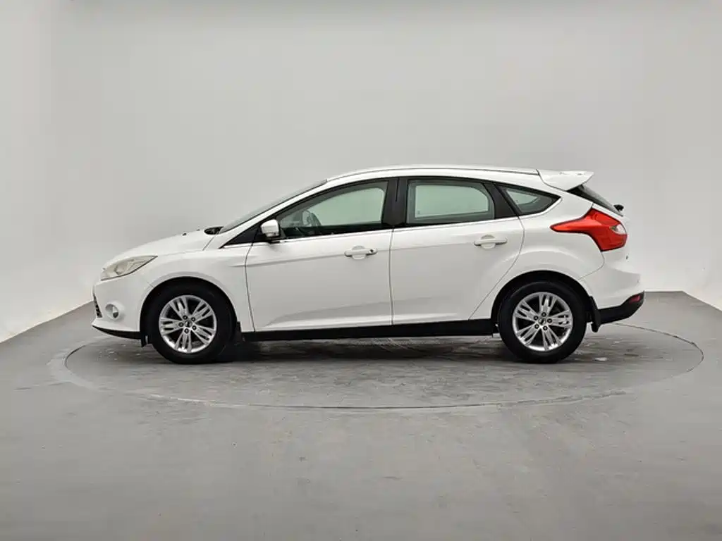 Ford Focus 2014 2012 Hatchback 1.6L Automatic Comfort
