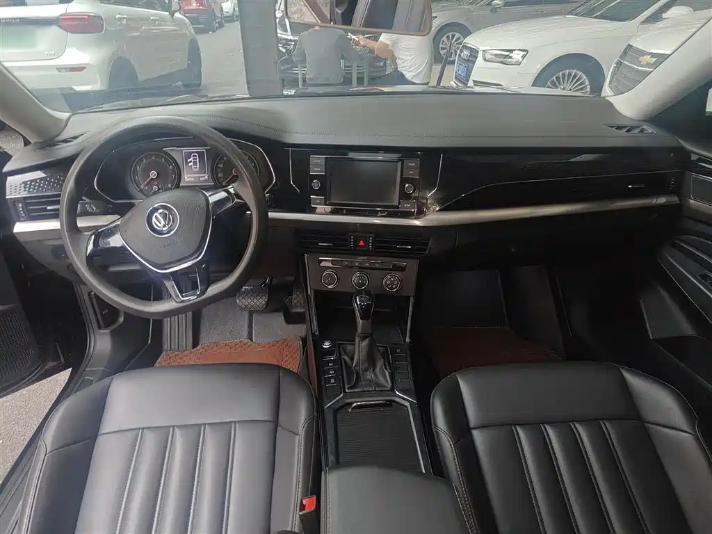 Volkswagen Passat 2019 Model 280TSI Business Edition China VI фото 12