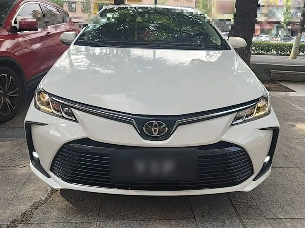 Toyota Corolla 2021 1.2T S-CVT Elite PLUS Edition фото 3
