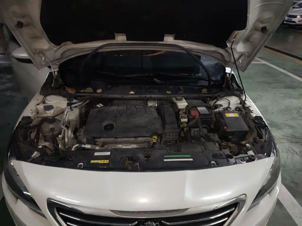 Peugeot 408 2014 1.8L Automatic Luxury Edition фото 17