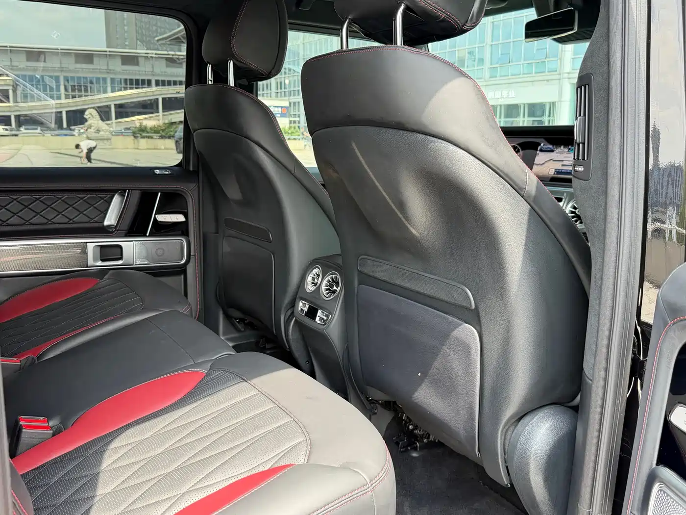 Mercedes-Benz G-Class 2025 G 500 фото 18