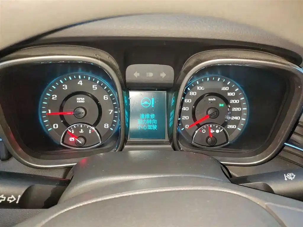 Chevrolet Malibu 2014 2.0L Automatic Comfort фото 4