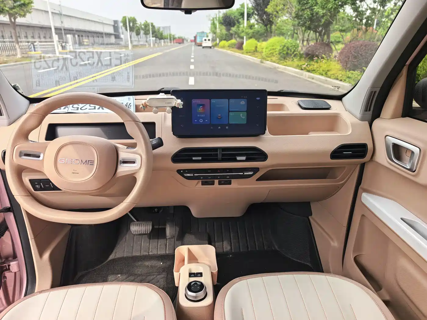 Geely Galaxy Panda 2023 Panda Mini 200km Endurance Bear фото 8